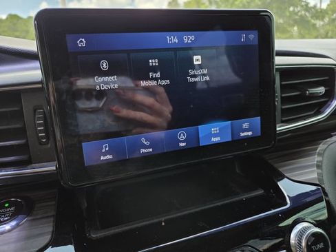 Used 2021 Ford Explorer Limited w/ Equipment Group 301A RWD image 9