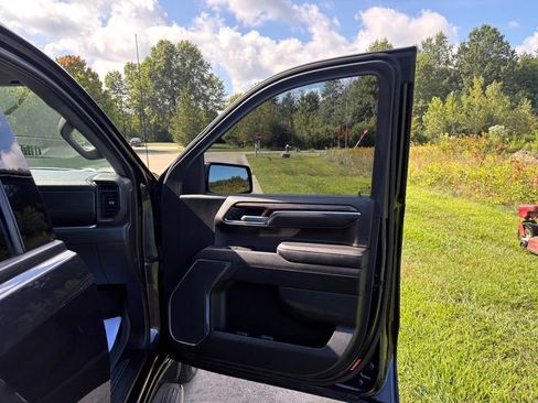 Used 2022 GMC Sierra 1500 Elevation w/ LPO, Elevation Black Package AWD/4WD image 31