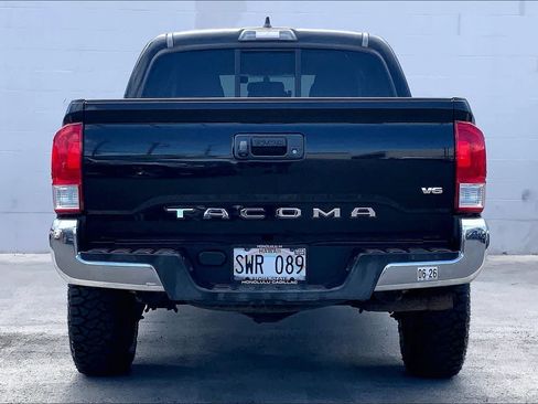 Used 2016 Toyota Tacoma SR5 RWD image 5