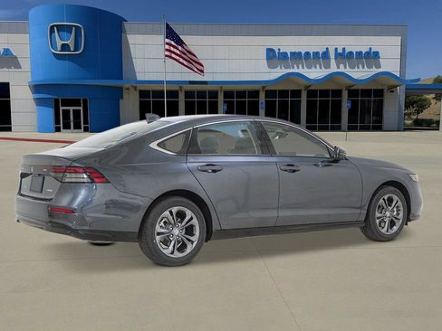 New 2026 Honda Accord EX-L image 5