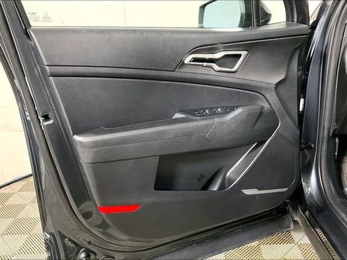 Used 2024 Kia Sportage LX image 22
