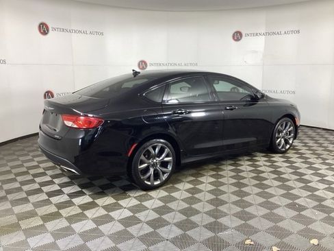 Used 2016 Chrysler 200 S w/ Comfort Group image 5