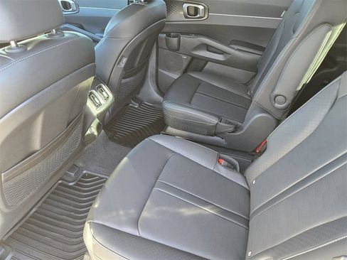 New 2026 Kia Sorento EX w/ EX Premium Package FWD image 22
