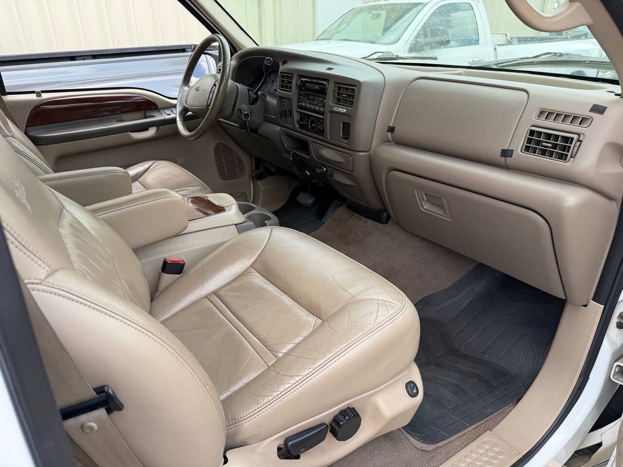 Used 2000 Ford Excursion Limited AWD/4WD image 6