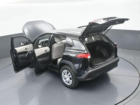 Used 2022 Toyota Corolla Cross L FWD image 59