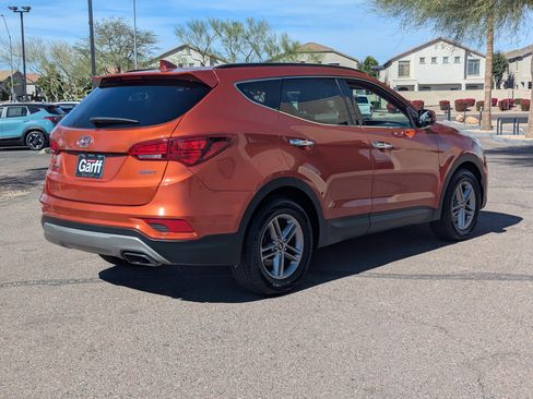 Used 2017 Hyundai Santa Fe Sport image 3