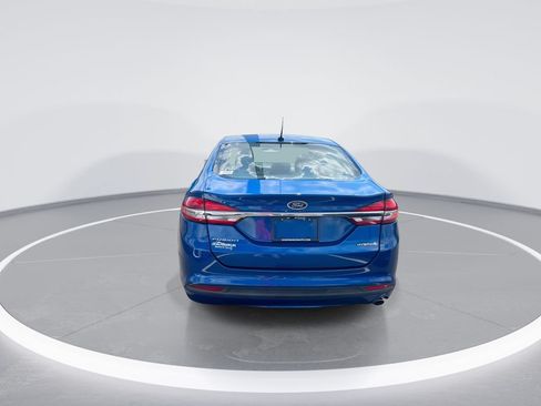 Used 2018 Ford Fusion S FWD image 7