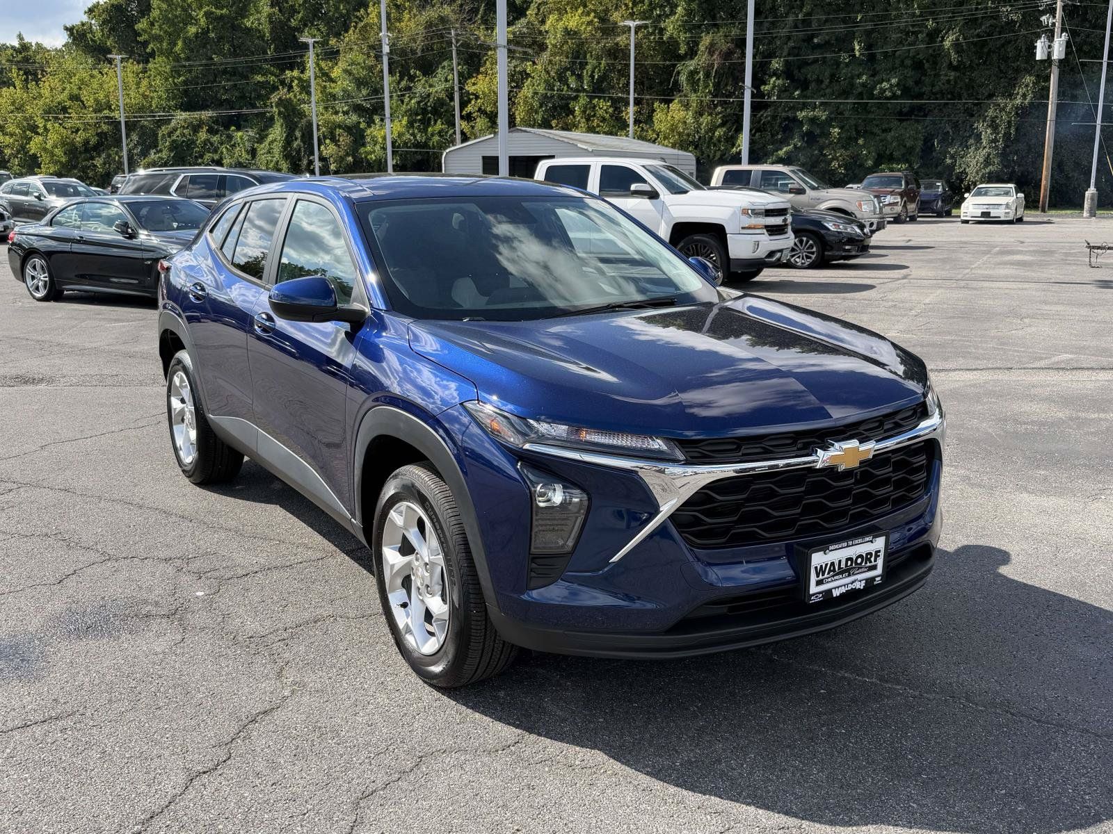 Used 2024 Chevrolet Trax LS w/ LS Convenience Package FWD image 1
