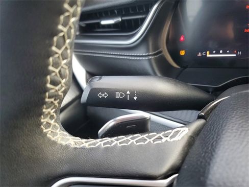 Used 2024 Jeep Grand Cherokee Altitude image 15