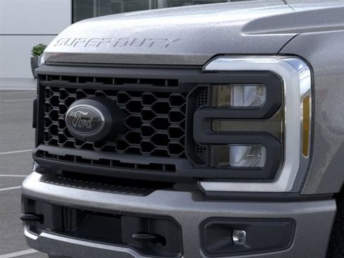 New 2025 Ford F250 Lariat w/ Tremor Off-Road Package image 17