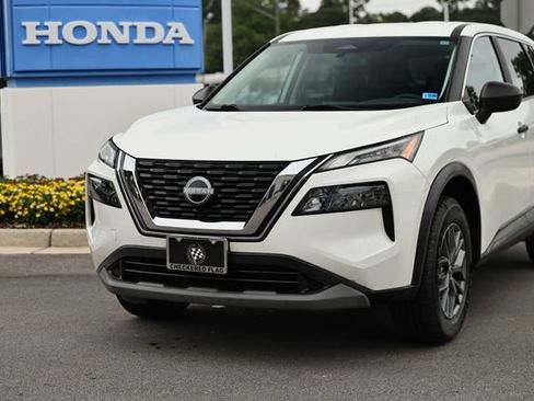 Used 2023 Nissan Rogue S FWD image 2