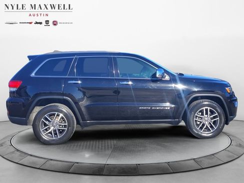 Used 2020 Jeep Grand Cherokee Limited w/ Trailer Tow Group IV image 17