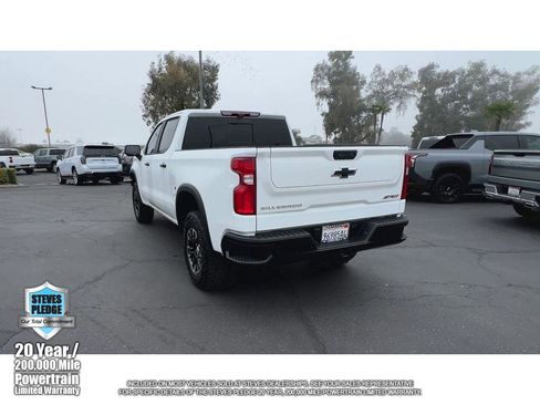 Used 2024 Chevrolet Silverado 1500 ZR2 w/ Technology Package image 9