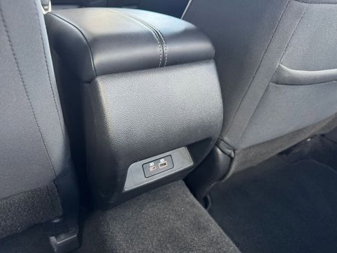 Used 2025 Nissan Altima 2.5 SV FWD image 23