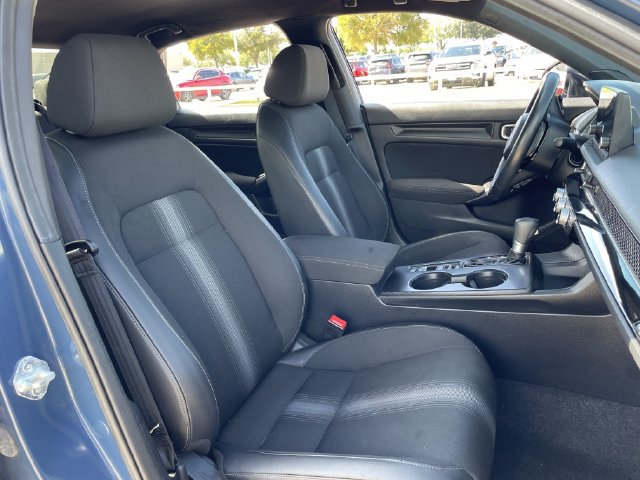Used 2025 Honda Civic Sport image 25