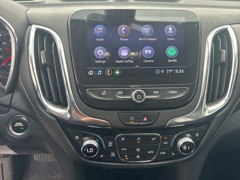 Used 2022 Chevrolet Equinox Premier image 3