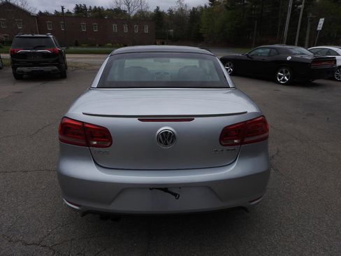 Used 2013 Volkswagen Eos FWD image 5