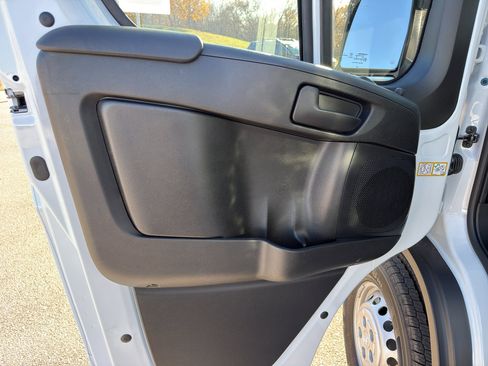 New 2026 RAM ProMaster 2500 w/ Convenience Group image 12