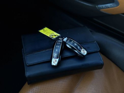 Used 2014 Porsche Boxster S image 23