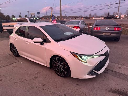 Used 2020 Toyota Corolla XSE image 3
