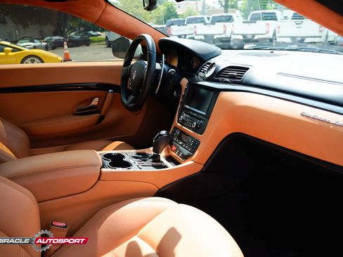 Used 2017 Maserati GranTurismo Sport RWD image 31