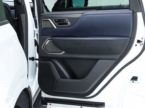 New 2026 INFINITI QX80 4WD image 32