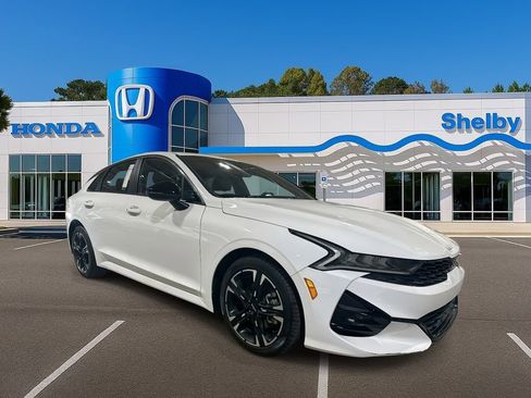 Used 2023 Kia K5 GT-Line image 2