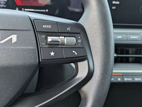 Used 2025 Kia K4 FWD image 20