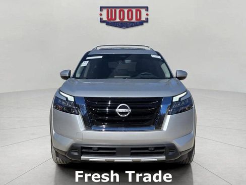 Used 2025 Nissan Pathfinder Platinum w/ Cargo Package image 2