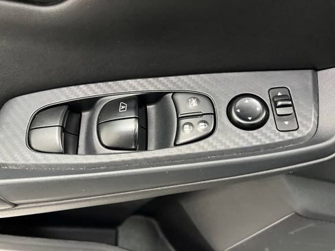 Used 2024 Nissan Sentra SV FWD image 15