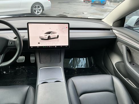 Used 2023 Tesla Model 3 Performance image 16