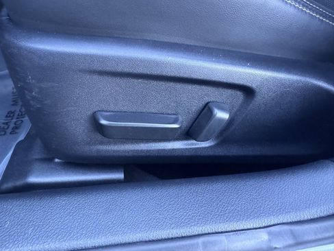 Used 2022 Lexus IS 300 image 18