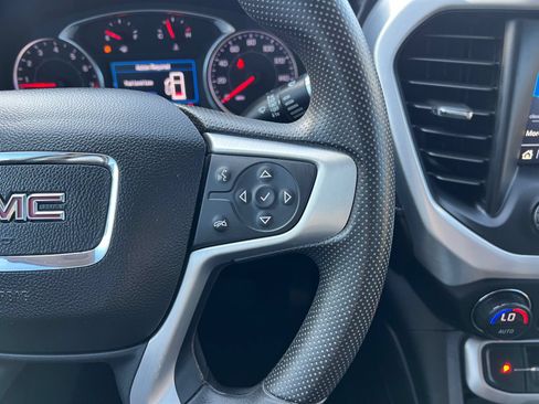 Used 2021 GMC Acadia SLE w/ Driver Convenience Package FWD image 22
