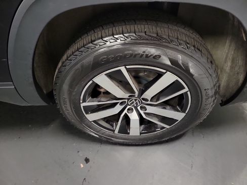 Used 2023 Volkswagen Atlas SE AWD/4WD image 10
