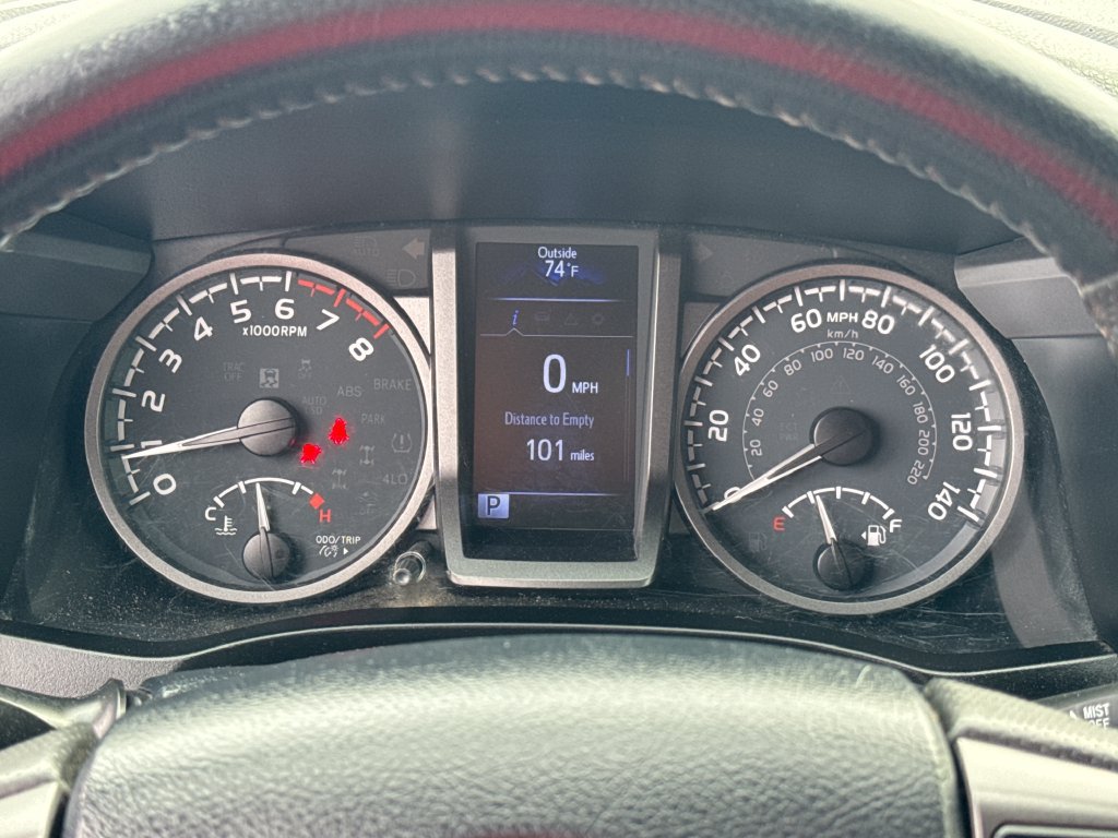 Used 2020 Toyota Tacoma TRD Off-Road w/ Technology Package AWD/4WD image 16