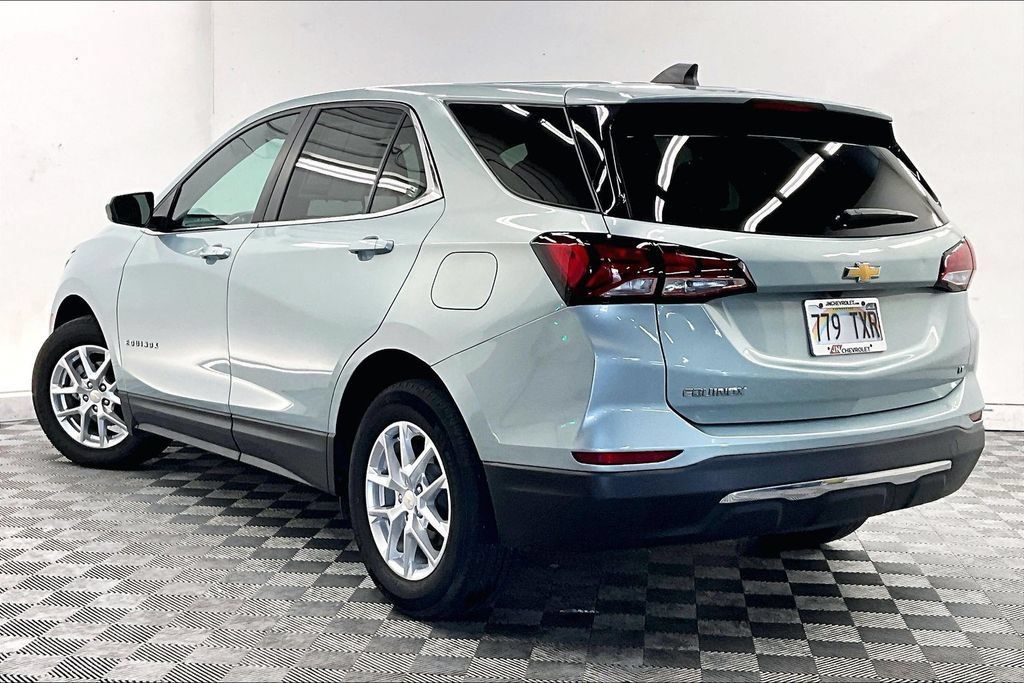Used 2022 Chevrolet Equinox LT FWD image 10