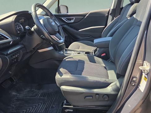 Used 2021 Subaru Forester Premium AWD/4WD image 9