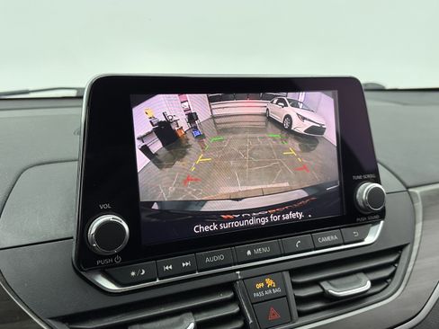 Used 2023 Nissan Altima 2.5 SV image 16