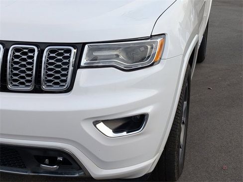 Used 2020 Jeep Grand Cherokee Overland image 9