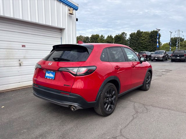 Used 2025 Honda HR-V Sport image 5