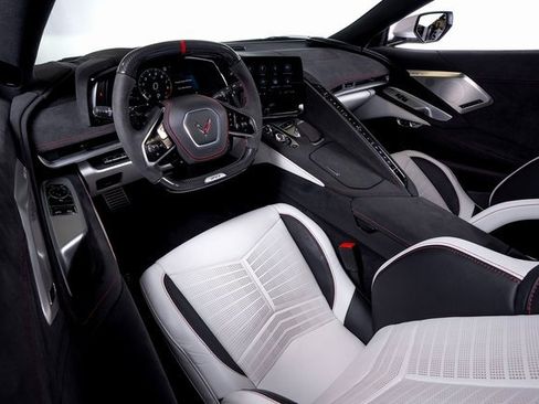 Used 2023 Chevrolet Corvette Z06 image 23