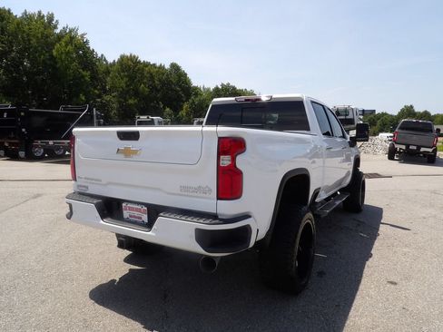 Used 2023 Chevrolet Silverado 2500 High Country w/ Z71 Off-Road Package AWD/4WD image 7