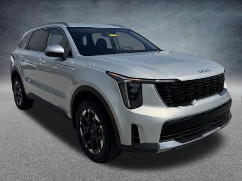 New 2026 Kia Sorento S AWD/4WD image 2