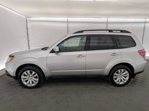 Used 2011 Subaru Forester 2.5X Limited image 3