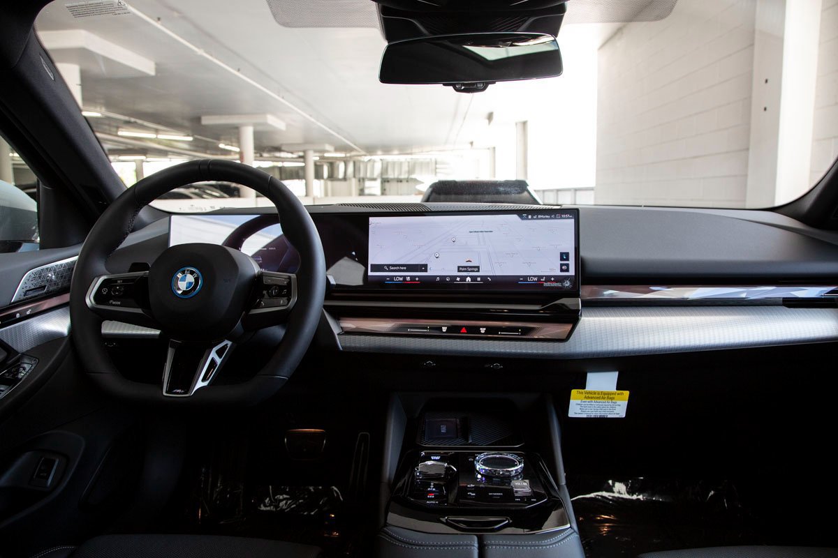Used 2026 BMW i5 eDrive40 w/ Executive Package AWD/4WD image 11