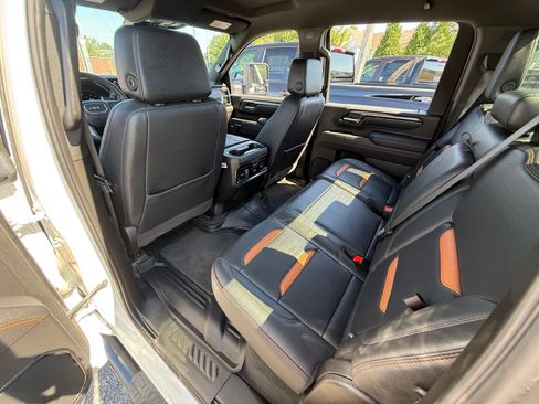 Used 2025 GMC Sierra 2500 AT4 AWD/4WD image 28