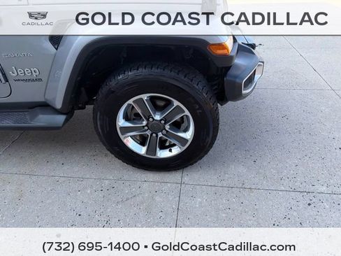 Used 2020 Jeep Wrangler Unlimited Sahara w/ Dual Top Group AWD/4WD image 6