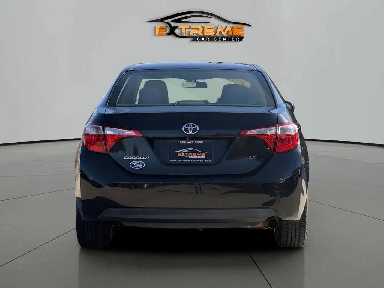 Used 2015 Toyota Corolla LE FWD image 5