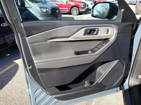New 2026 Ford Explorer Active image 10