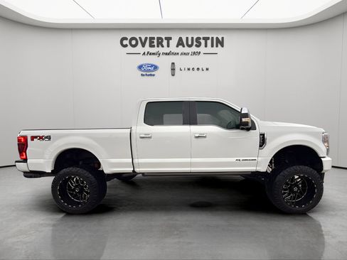 Used 2022 Ford F250 Platinum w/ FX4 Off-Road Package AWD/4WD image 5